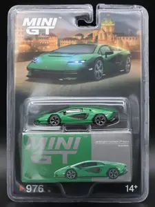 Mini GT Lamborghini Countach LPI 800-4 Verde Medio #976
