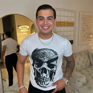 Kalavera Catrín Rhinestone-Embellished T-Shirt