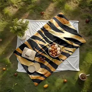 1 piece Golden black striped tiger pattern texture background themed flannel blanket - Modern-style all-season flannel blanket, soft and comfortable, suitable for sofas and beds, digital print design, 100% polyester material, machine washable