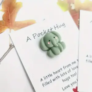 Elephant Shaped Resin Figurine, 100pcs/set Cute Elephant Pocket Hug Clip, Miniature Memorial Gift, Inspirational Jewelry and Other Accessories, Cute Collectible Figurines, Resin Animal Sculptures