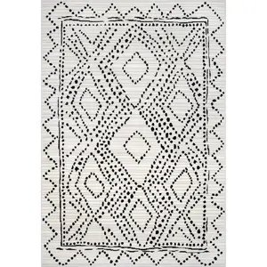 Mila Dotted Diamond Trellis Area Rug