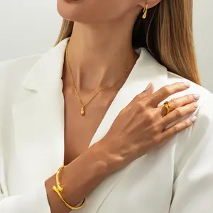 4 pieces fashion Jewelry Set for Women Teardrop Pendant Necklace Earrings Bracelet Ring Fit with Party Meeting Dating Wedding Christmas Anniversary Birthday Jewelry Gift