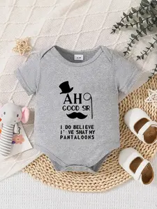 Newborn Summer Short Sleeve Triangle Shirt, Unisex Baby Clothes, Cute Hat Mustache Print, Fun One-Piece, Ideal for Boys and Girls