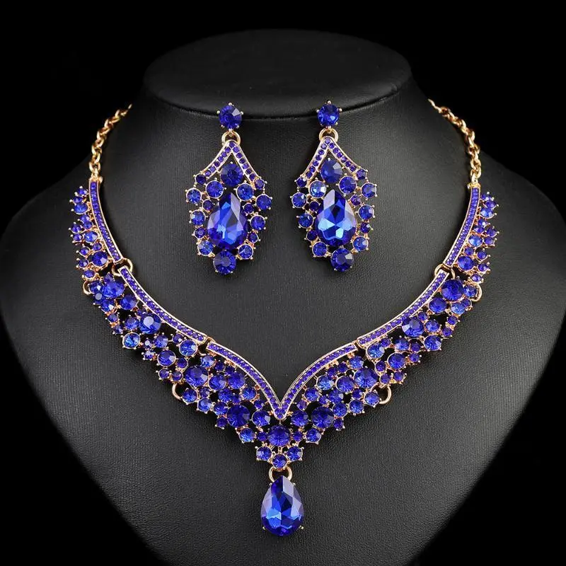Retro Jewelry Exaggerated Necklace Set Luxury Crystal Jewelry Banquet Dress Accessories Bridal Jewelry Set Retro Jewelry Exaggerated Necklace Set Luxury Crystal Jewelry Banquet Dress Accessories Bridal Jewelry Set