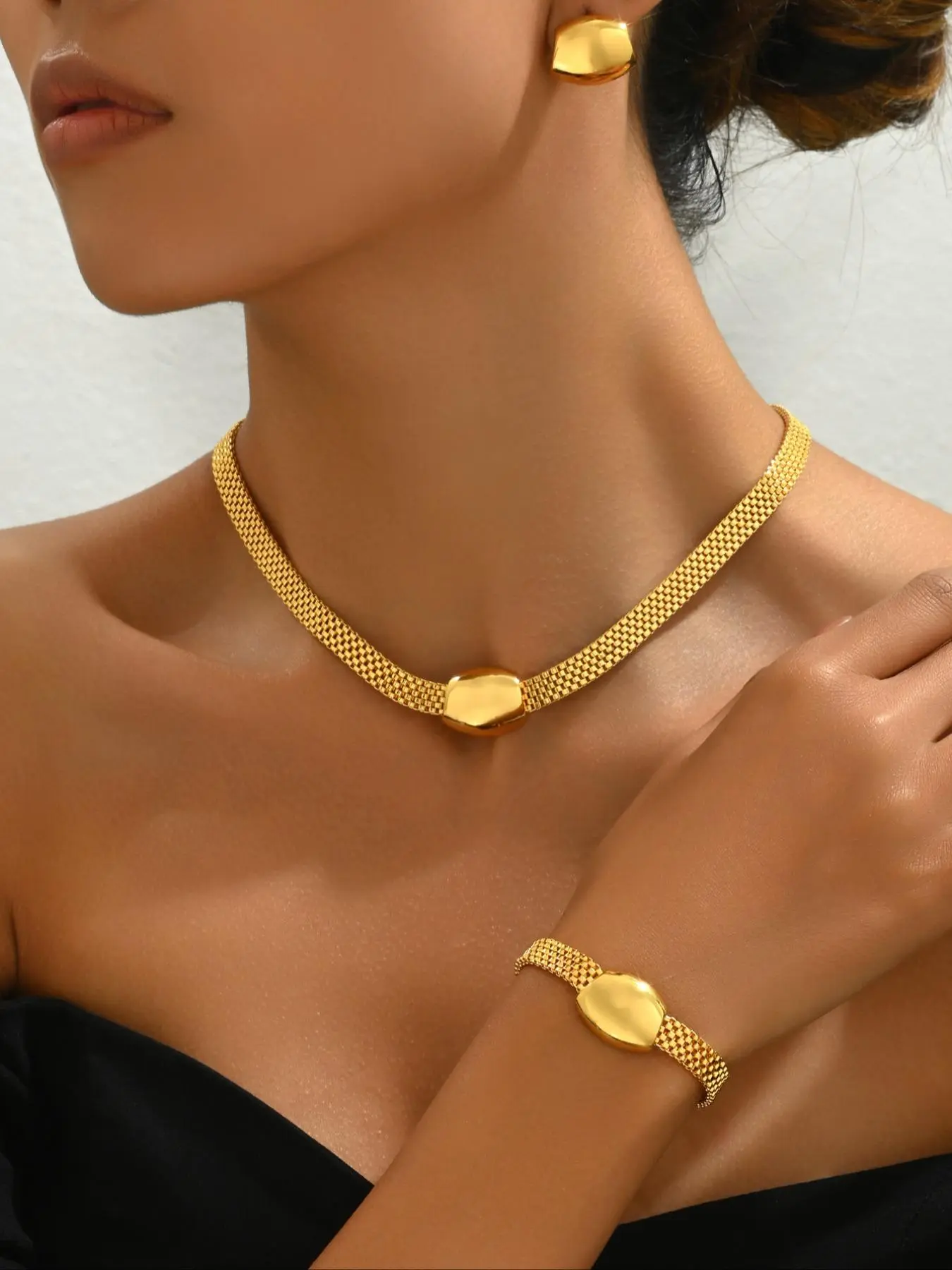 Women's Elegant Texture Metal Design  Necklace & Bracelet & Stud Earrings, Exquisite Trendy Matching Jewelry Set, Fashionable Accessories for Party & Daily Decor, Glamour Set, Necklace And Earring Set, Jewellery Gift Set
