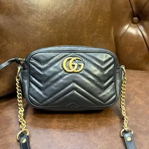 Pre-owned GUCCI GG Marmont Camera Bag 2019 Model | Luxury Crossbody|20934223