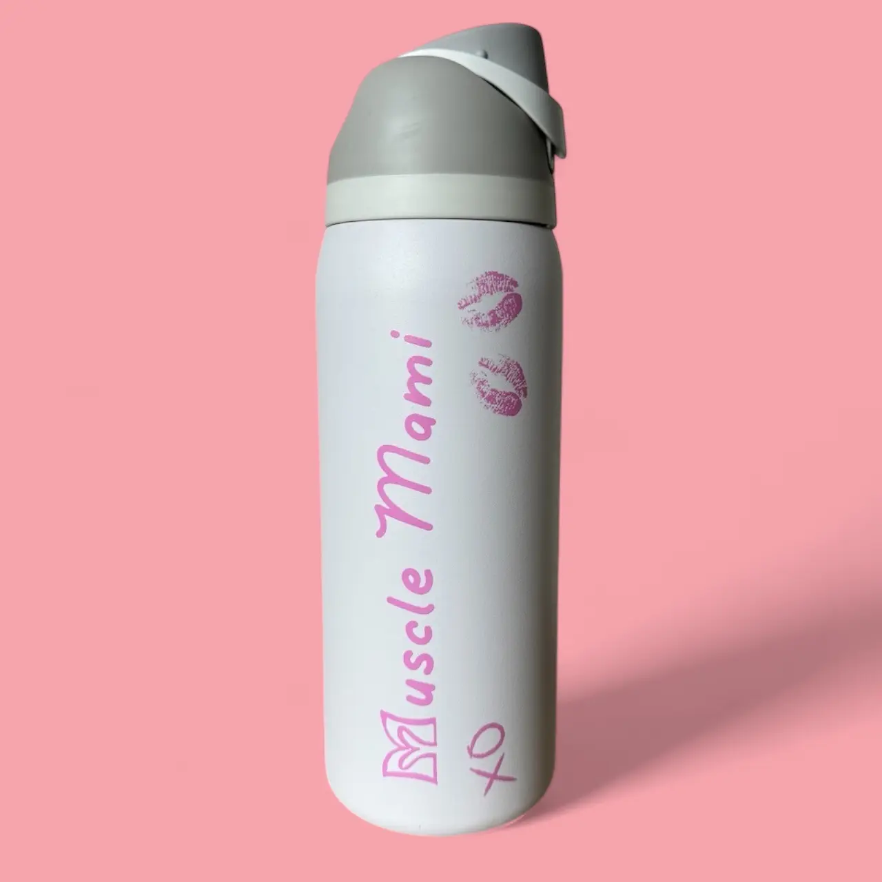 Muscle Mami Water Bottle