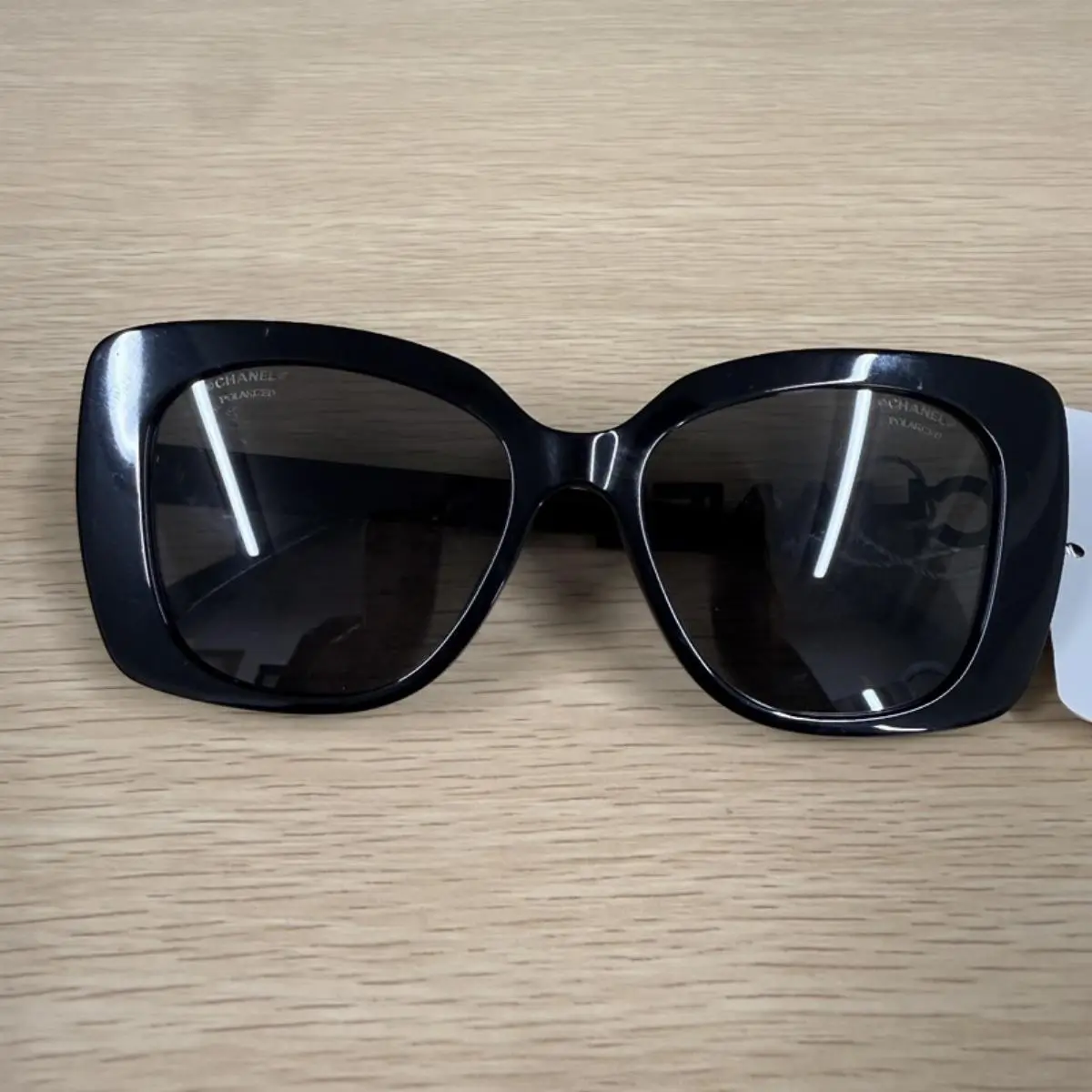 Pre-owned CHANEL As Shown Shoulder Bags Polarized Sunglasses 22788