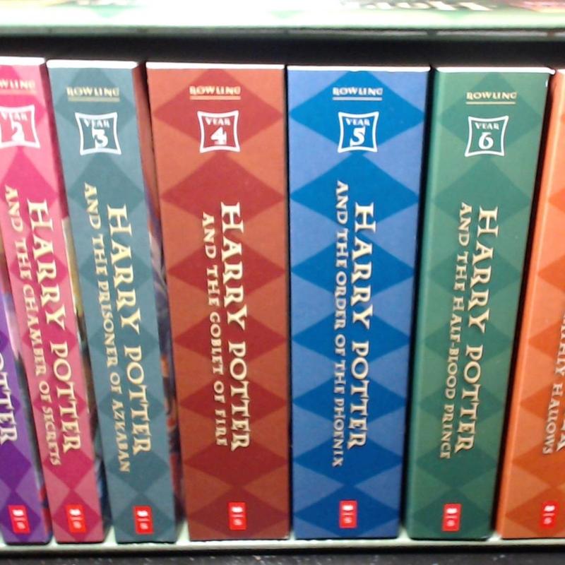 Harry Potter Books 1-7 Special Edition Boxed Set