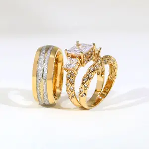 Lvrong 2 Rings Couple Rings Three Stone Yellow Gold Plated Princess Cut 2CT Cz Womens Wedding Ring Sets Titanium Steel Man Wedding Bands
