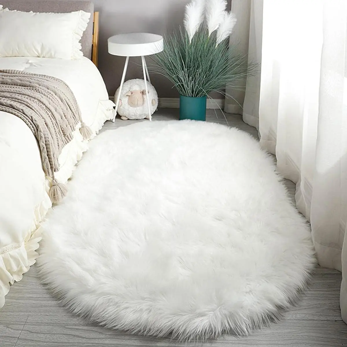 Modern Solid Color Oval Shaped Soft Fluffy Rug, 1 Count Non-slip Faux Fur Bedroom Floor Carpet, Birthday Gift Ideas, Summer Decor