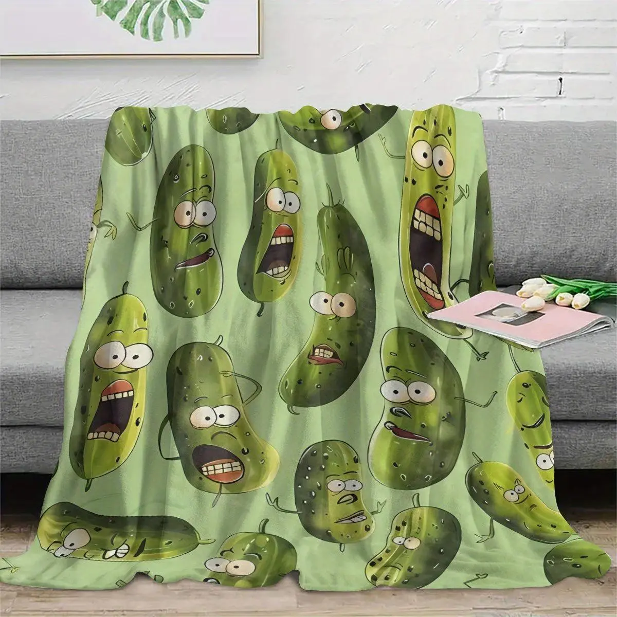 Warm & Smooth | Perfect for Couch, Cozy Pickle-Themed Flannel Throw Blanket - Soft,Bed, Air Conditioning | Ideal Christmas or Birthday Gift