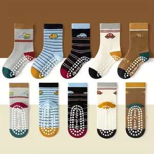 5 Pairs of Floor Socks Featuring Cartoon Striped Designs with Small Cars, Suitable for Boys And Girls, Perfect for Babies Learning to Walk. These Soft-Soled Indoor Socks Are Non-Slip And Versatile for Casual Everyday Wear.