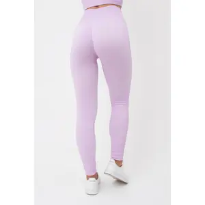 Seamless Ribbed Scrunch Leggings in Light Purple