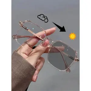 Fashionable Women's Classic Photochromic Sunglasses, Square Frame, Plastic Material, Casual Style, Ideal for Daily Travel