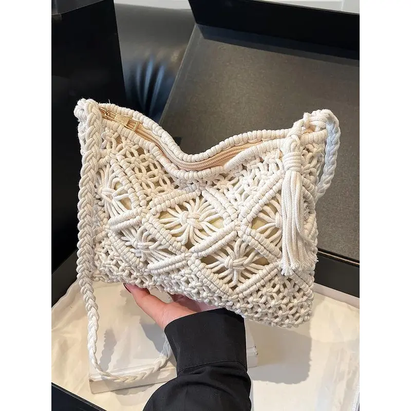 Hand-crocheted natural straw rope, hollow flower design, tassels embellished retro straw shoulder bag, literary and fresh style, versatile and fashionable, suitable for shopping, vacation, travel, etc., Boho Style Crossbody