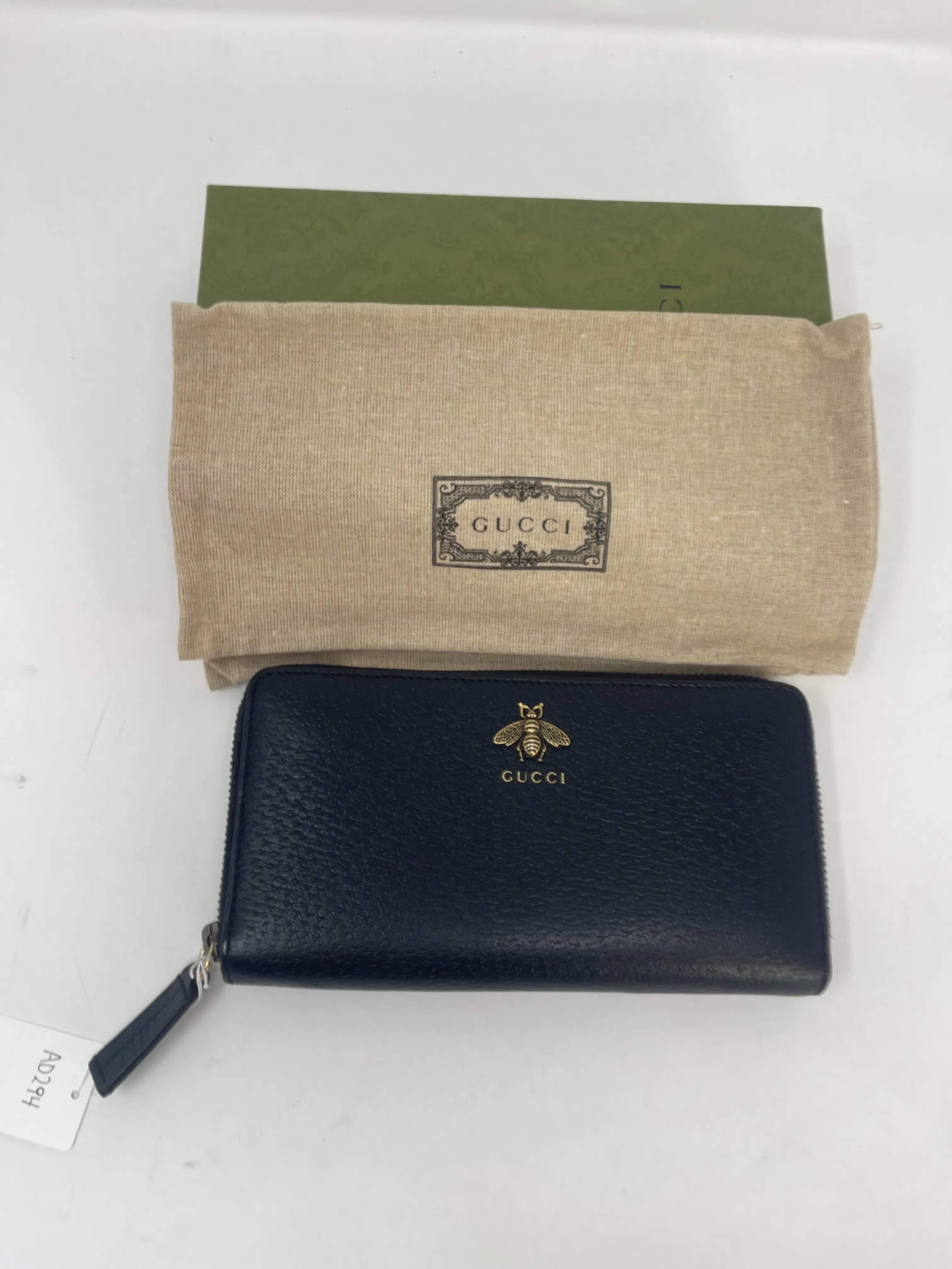 Pre-owned GUCCI Leather Small Leather Goods Bumblebee Zippy Wallet
