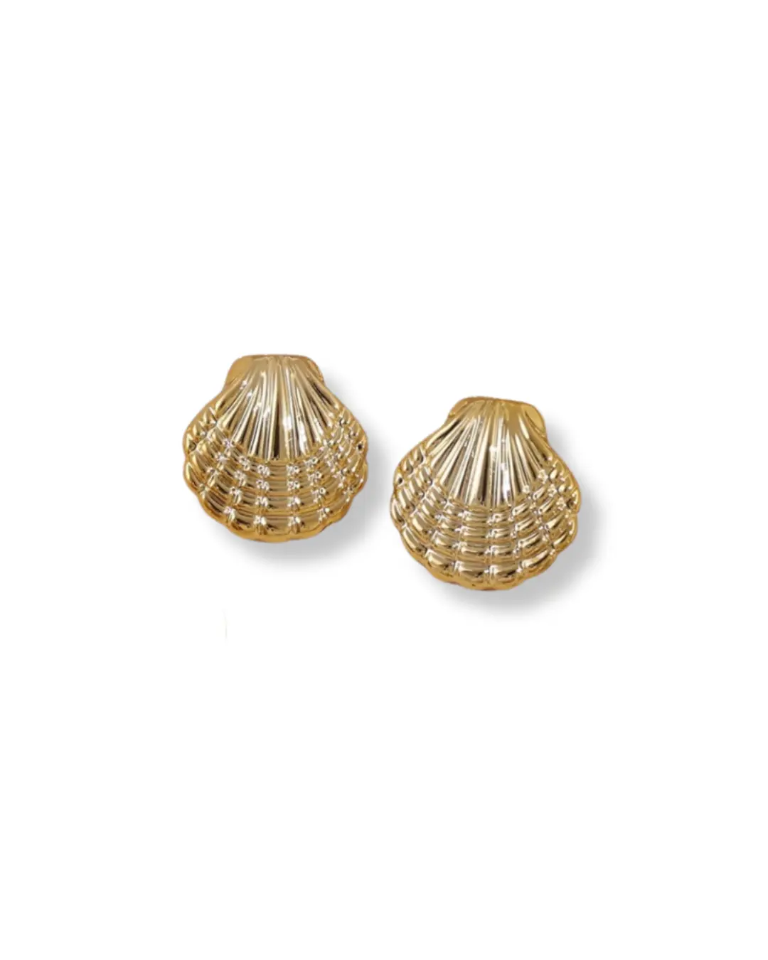 Bold Gold Statement Scallop Shell Stud Earrings, Larger Ribbed Shell Silhouette, Coastal Glam Jewelry for Beach Club-Rooftop Dinner Occasions