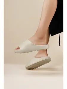 1 Pair Unisex Plus Size EVA Slide Sandals| Versatile Casual Style |  Ultra-Light Soft Material + Non-Slip Outsole | Home / Outings / Beach / Bathroom, Wide & Fat Feet Friendly Comfort Slides Slipper Soft Slide Footwear