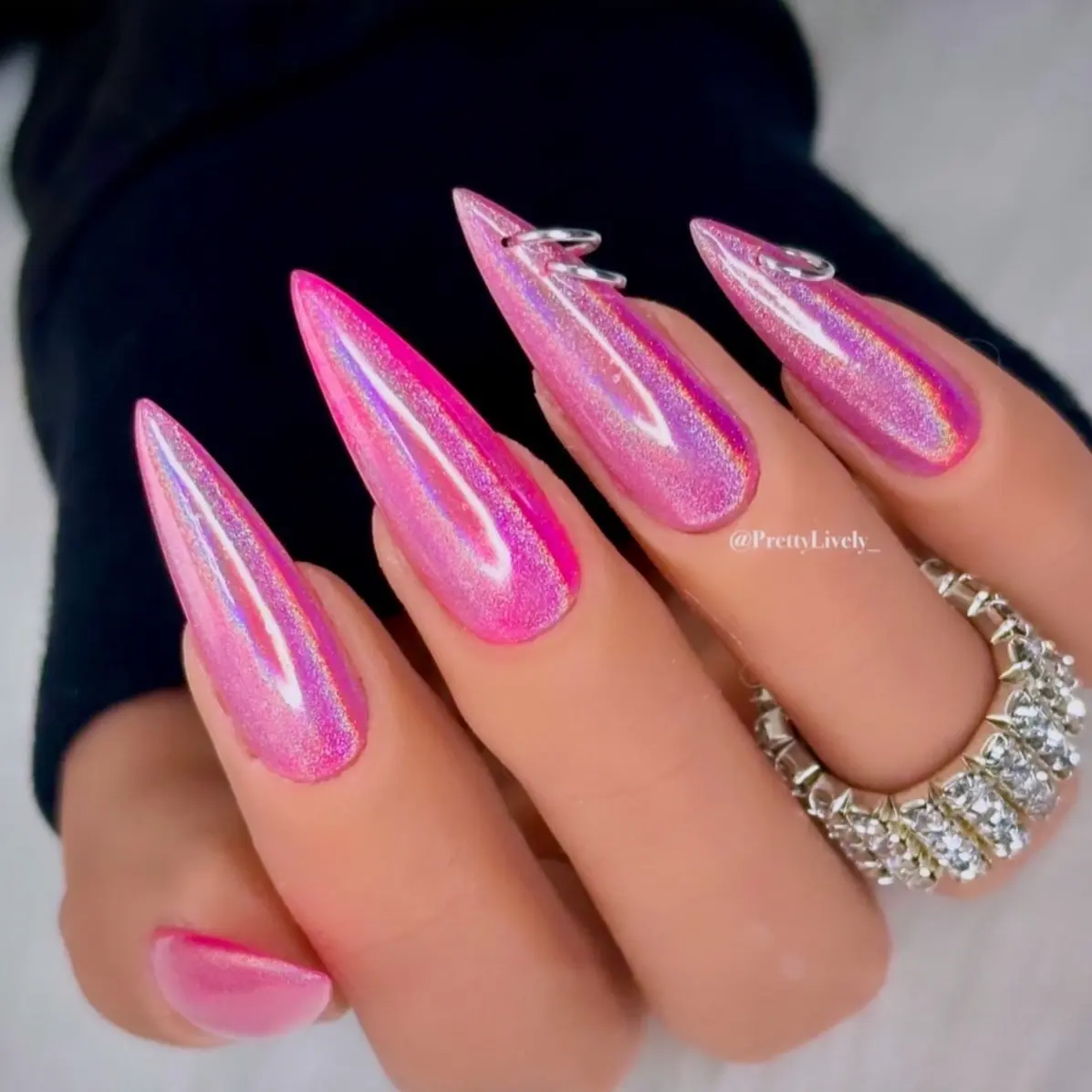 “Barb”— Handmade Press On Nails 10PCS Reusable High Quality