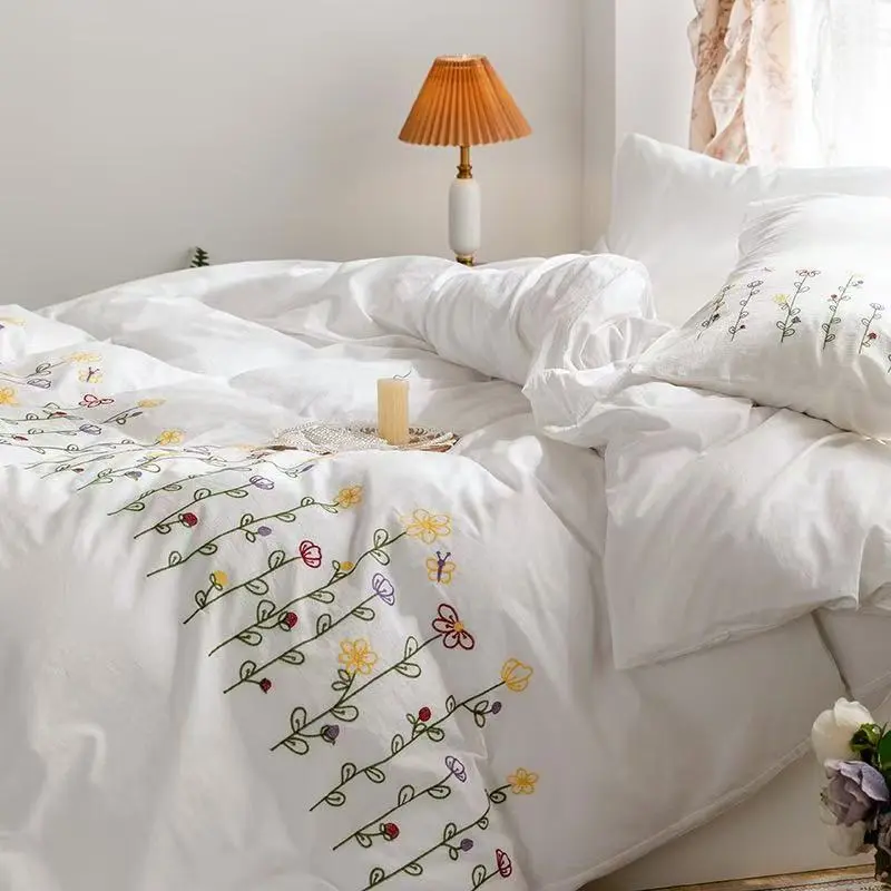 Isla White Floral Embroidered Bedding Bundle
