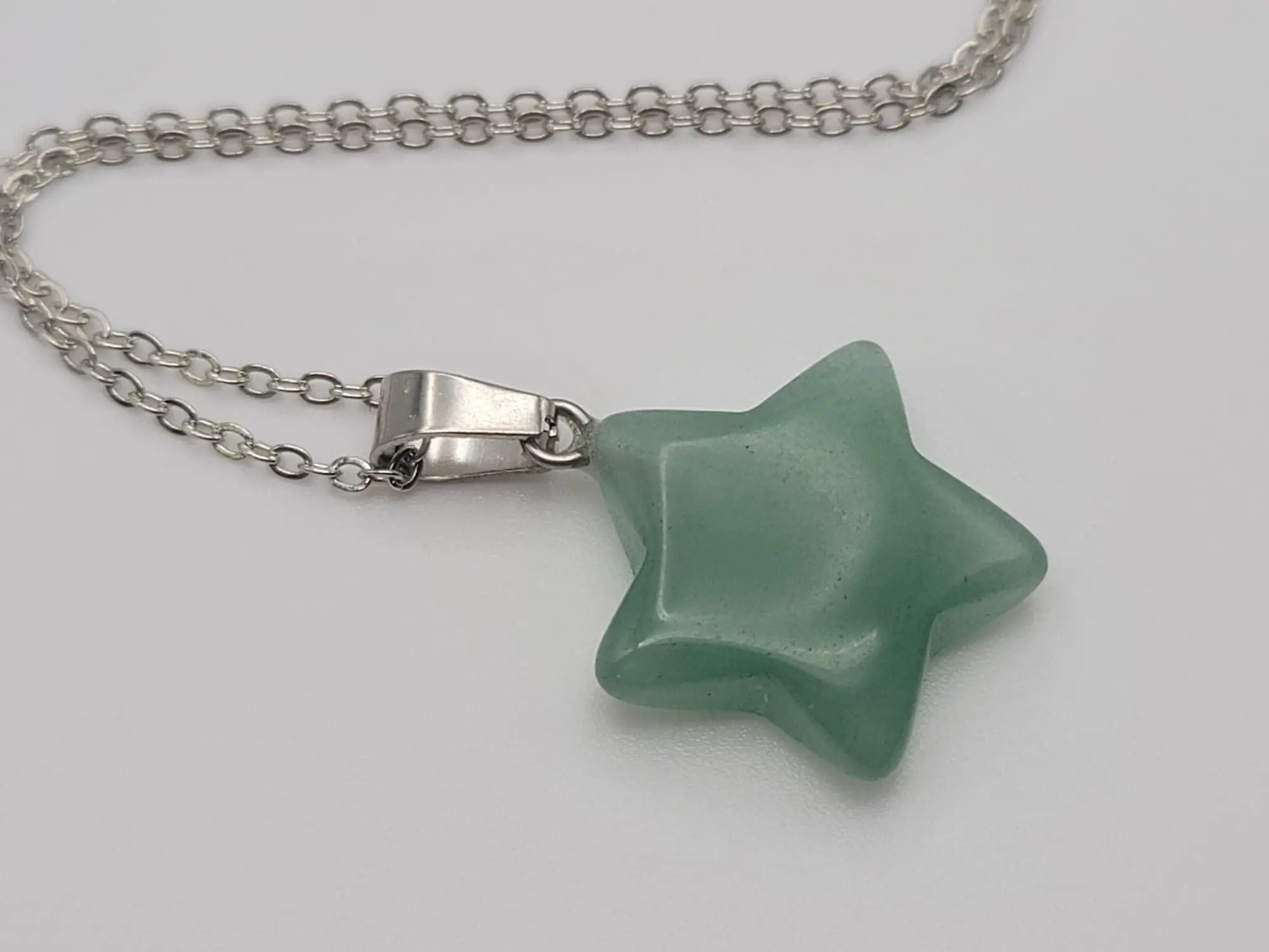 Radiant Green Aventurine Star Pendant Necklace - Silver Tone - Complete Set