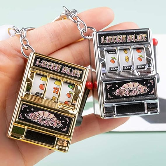 Mini Fruit Slot Machine Keychain Novelty Keyrings Lucky Charm Novelty Gifts Mini Casino Pendant Bag Charm Mini Bag Keyring for Kids Adults
