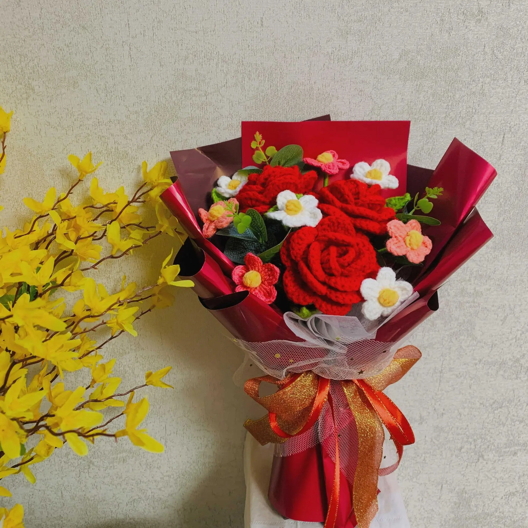Artificial Flower Bouquet, Artificial Flowers, Crochet Flowers, Faux Rose Bouquet, Crochet Handmade Bouquet, Faux Flower Decorations, Decoration Flowers for Home Party Wedding, Anniversary Bouquet Gift for Her, Festive & Party Supplies, Spring Decor 2025