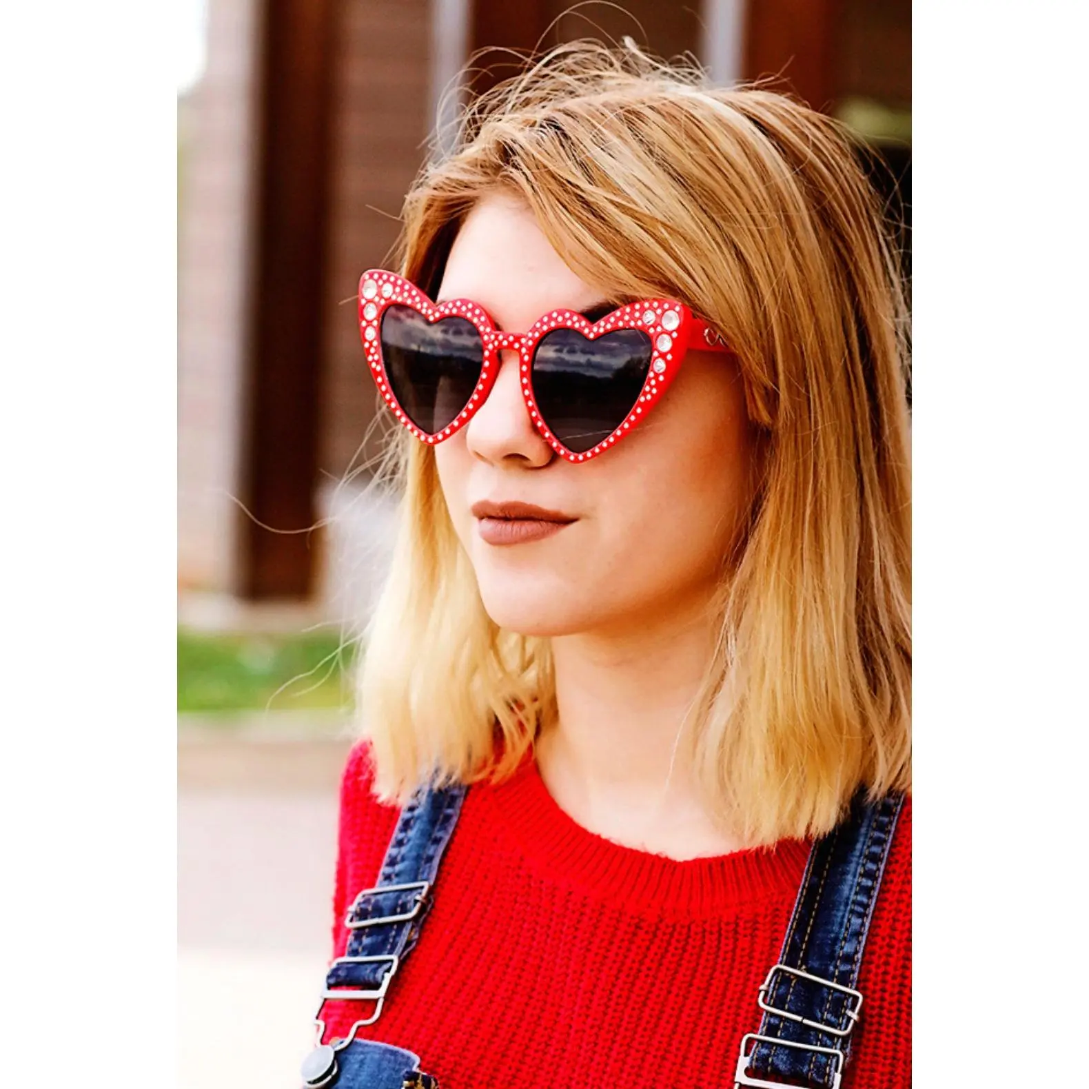 Glitz and Glam Love Glasses