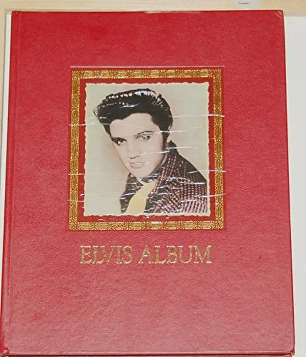 USED Book - Elvis Album by Unknown (Hardcover) - english