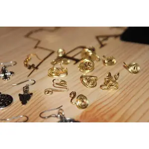 Abstract Wire Nose Cuff