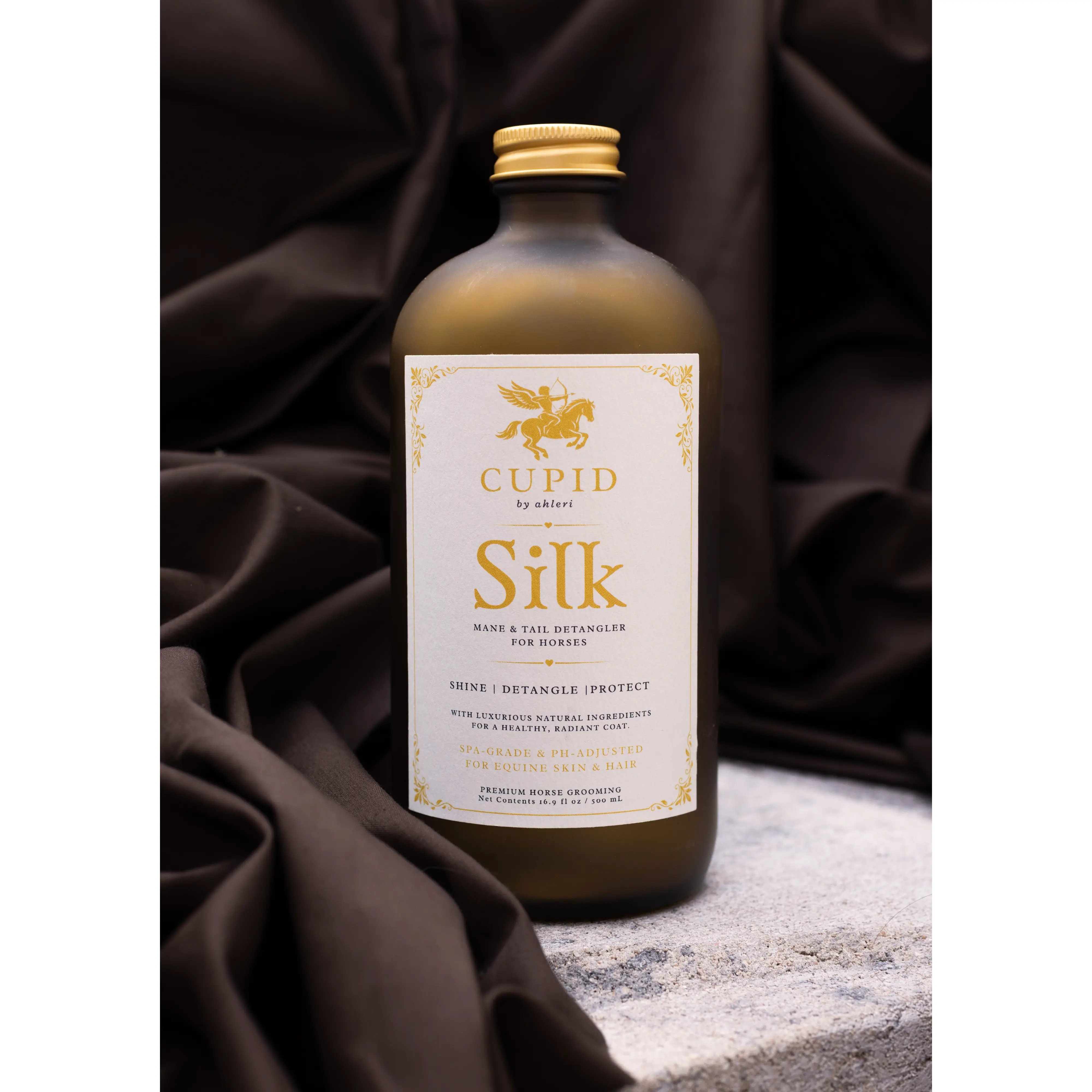 Silk: a Luxury Mane & Tail Detangler