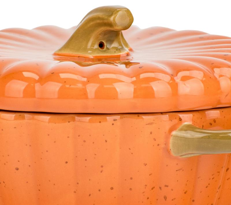 10 Strawberry Street 8" Round Pumpkin Patch Covered Casserole
