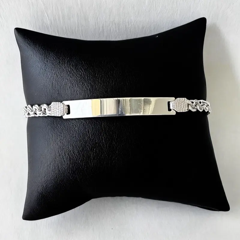 High-Quality Material 925 Silver Bracelet, Crafted for Adults, Ideal for Daily Wear