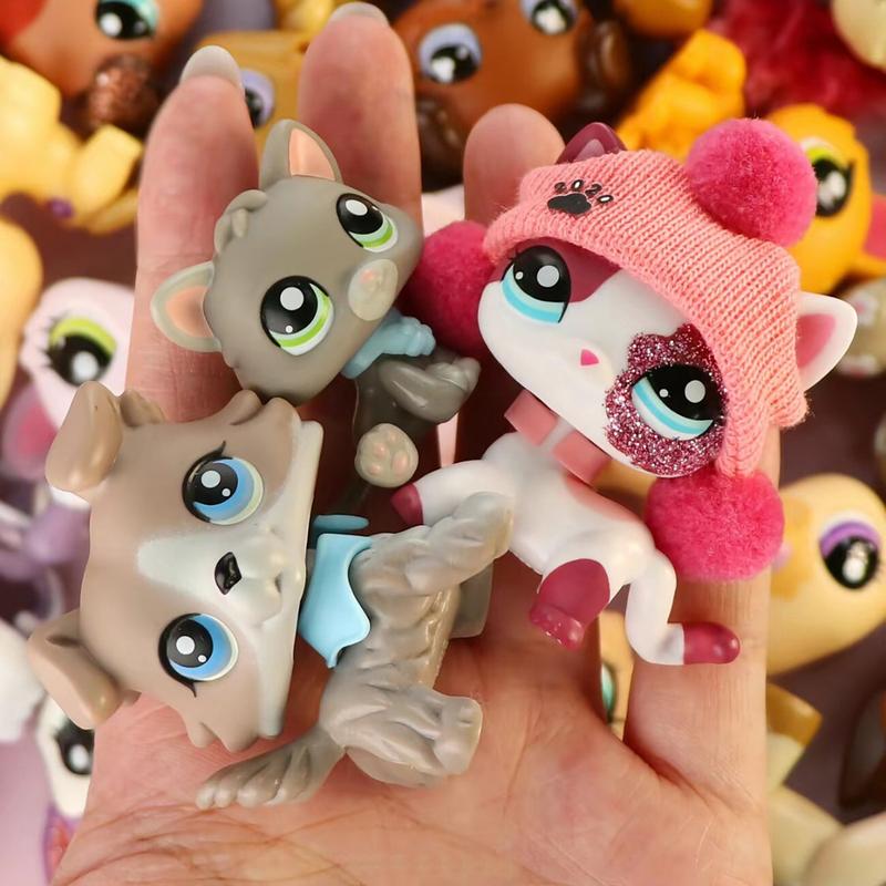 5PCS Random Miniature Cat and Dog Figures and Random 7pcs Accessories for LPS Collection Collectible Soft Animal Cute Animal Design