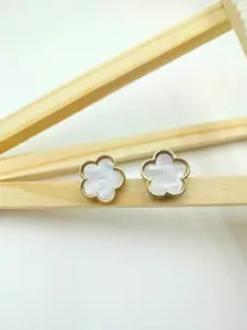 Cute Colorful Flower Earrings for Girls, Fashionable Small Floral Design, Perfect for Daily Wear, Stylish Accessory for Women, Stud Earring Jewelry