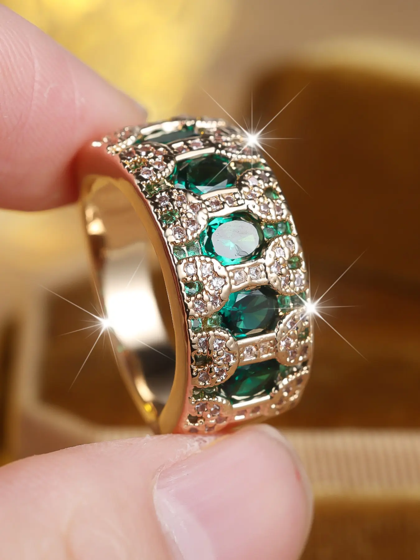 Elegant Zirconia Ring for Women, Luxury Court Pattern Design, Perfect Party Jewelry Accessory, Stylish Gift for Ladies, Elegant Glittering Ring, Cz Bling, Beautiful Rings