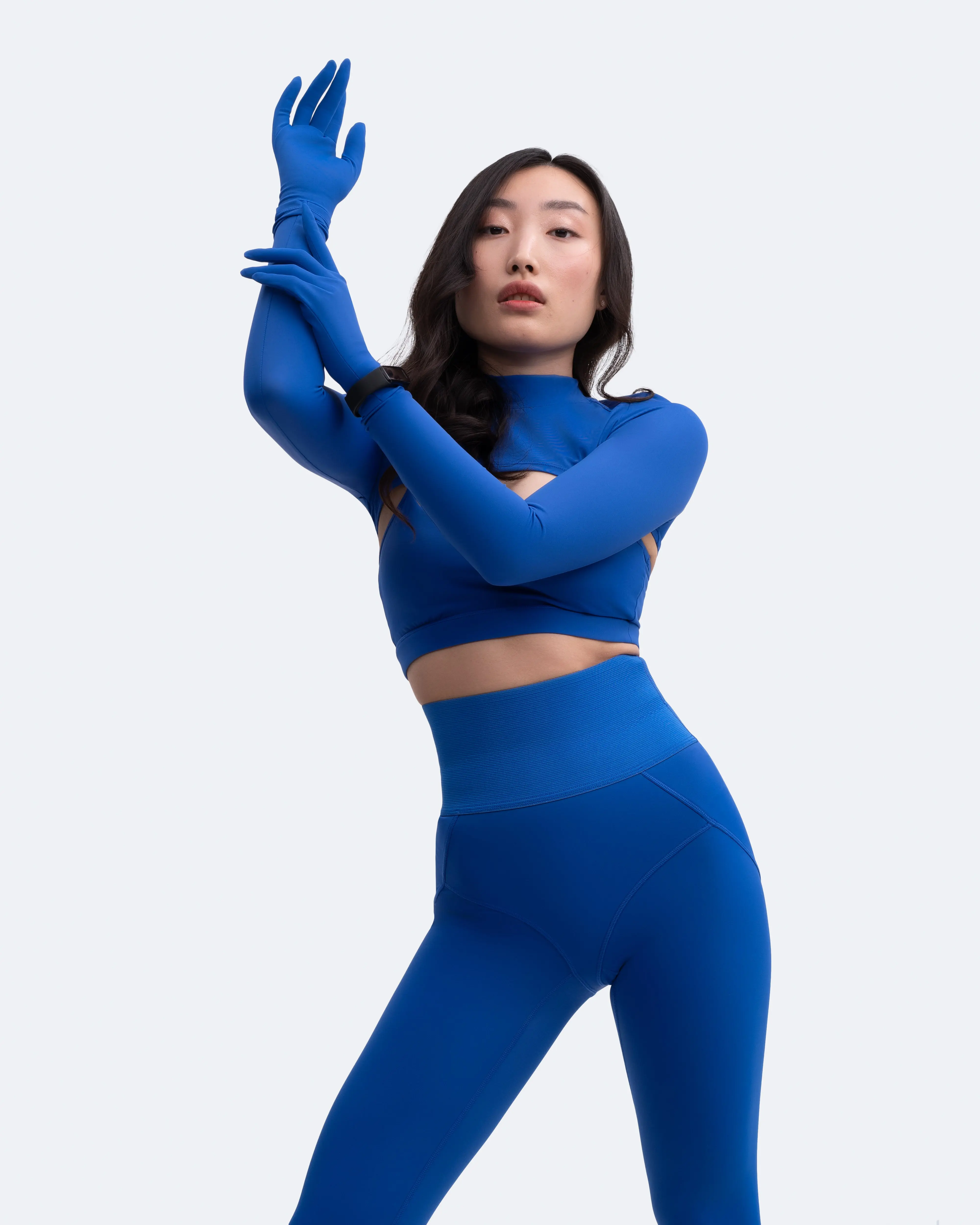 Glove-Sleeve Crop Sports Top, Ideal for Sports & Outdoor Activities