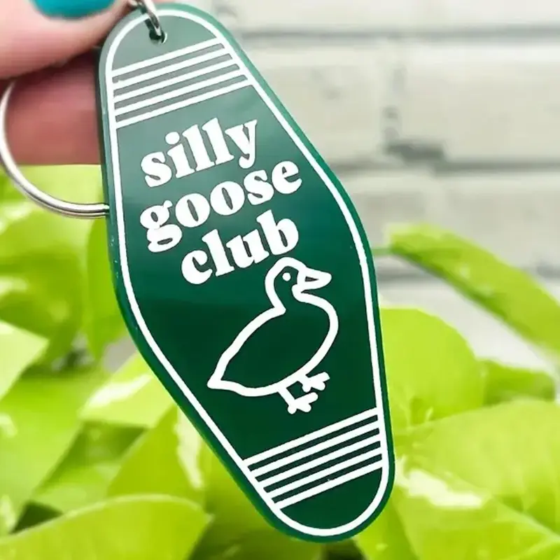 Summer Unisex Cute Letters & Goose Graphic Keychain for Bags, Trendy Creative Novelty Key Fob & Key Holder for Car Keychain, Chic Accessories As Gift for Women & Men, Keychain Bag Pendant, Keychain Accessory, Car Key Ring, Cute Keychains
