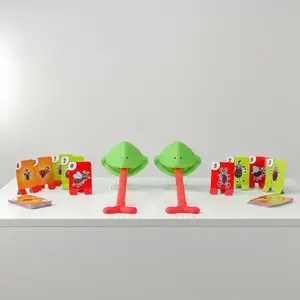 Frog Tongue Board Game, Family Board Game, 1 Set Funny Parent-Child Interactive Competitive Tabletop Game, Including 2 Masks, 2 Fake Tongues & 20 Cards
