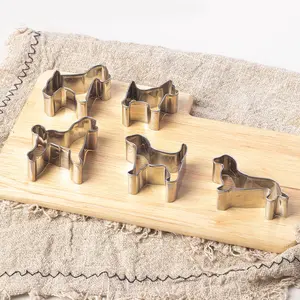 Dog Cookie Cutter Set, 7-Piece Stainless Steel Puppy Treat Cutters with Paw, Bone, & House Shapes for Doggy Biscuits & Pet Theme Baking, Baking Molds Including Poodle, Rottweiler, Schnauzer, Baking Tools