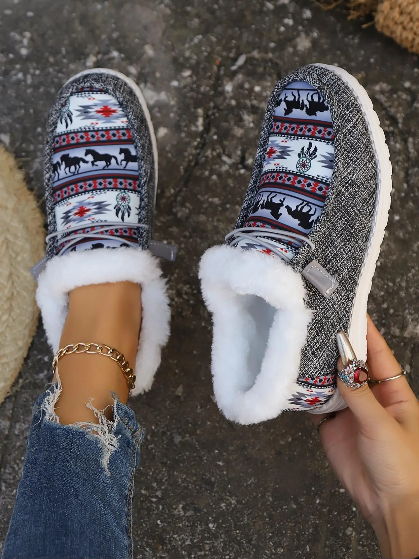 Women's Ethnic Pattern Lace Up Low Top Sneakers, Casual Comfortable Warm Thermal Lined Sports Shoes for Winter, Female All-match Round Toe Shoes for D