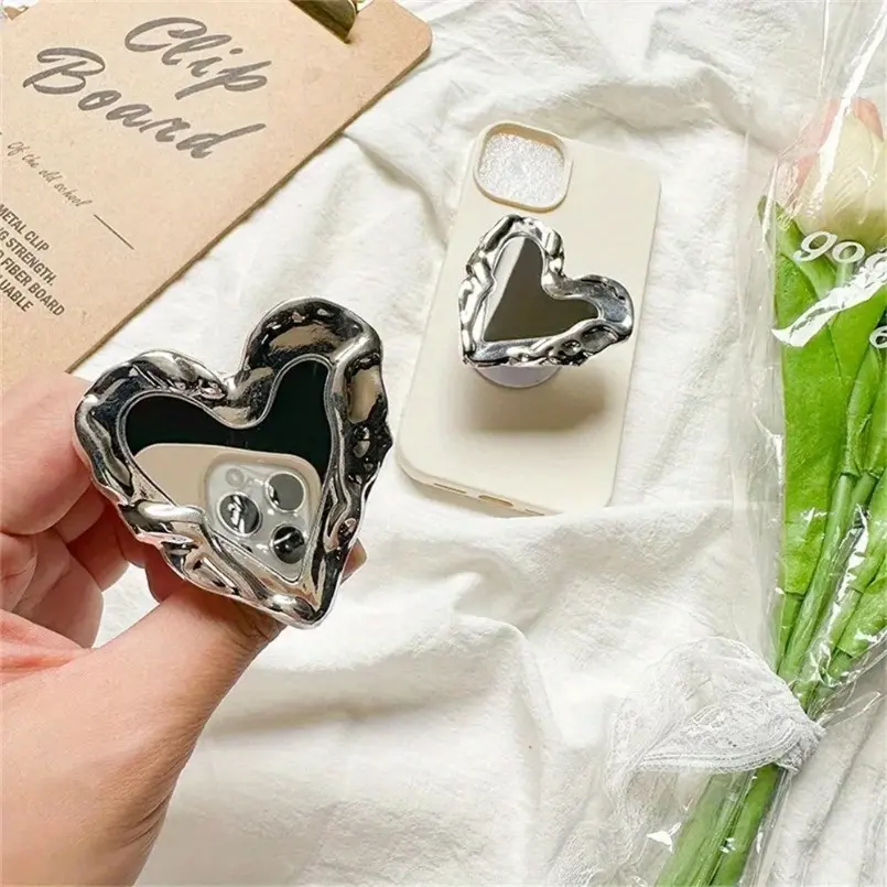 Silver heart-shaped phone holder with luxurious mirror design, suitable for iPhone and Samsung devices, Smartphone Holder, Phone Grip Holder