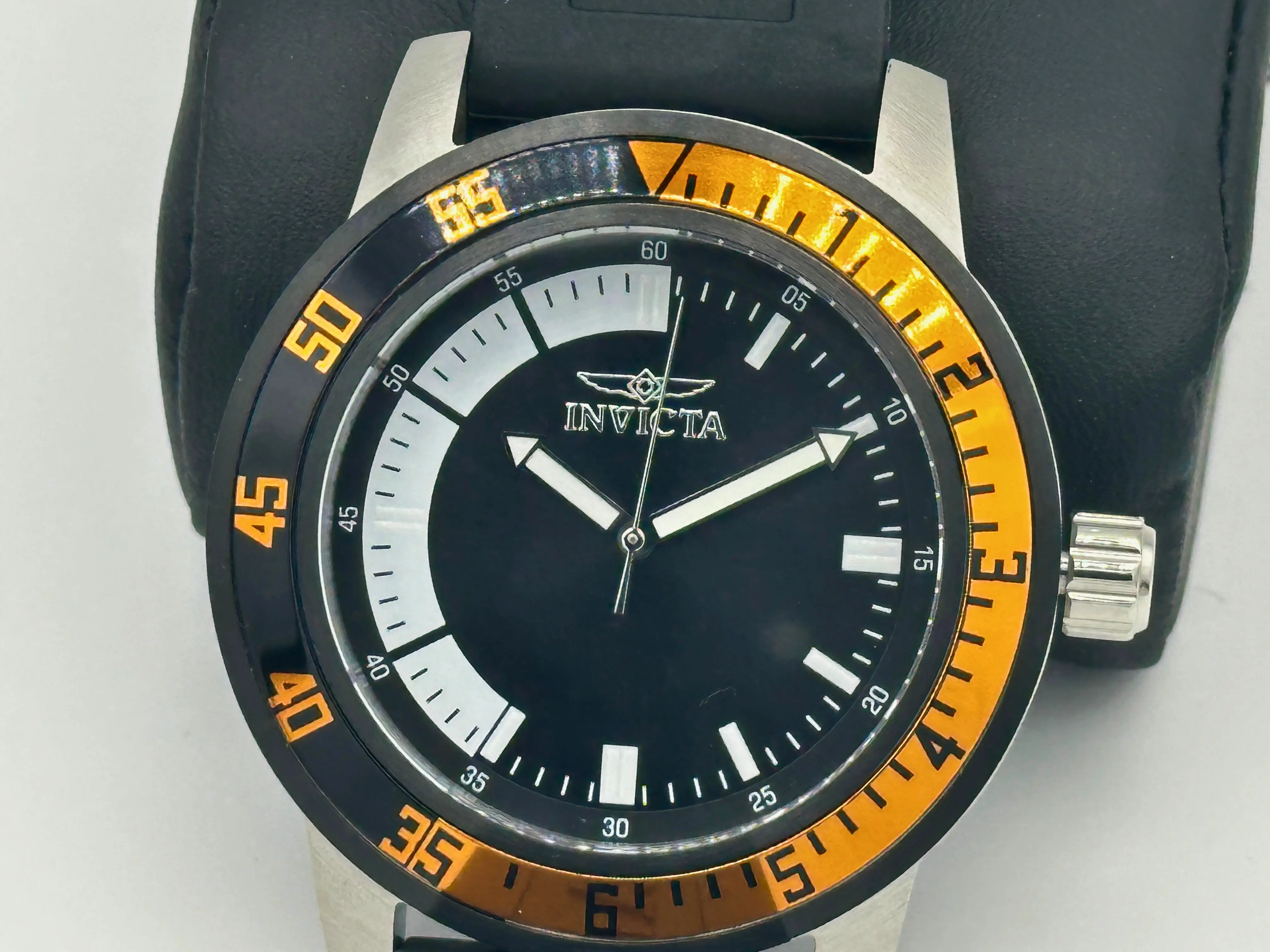 Invicta Men's Quartz Analog Wristwatch - Modern Trendy Design, White & Black Dial, Casual Silicon Band, Precise Quartz Movement, Quartz Analog Watch