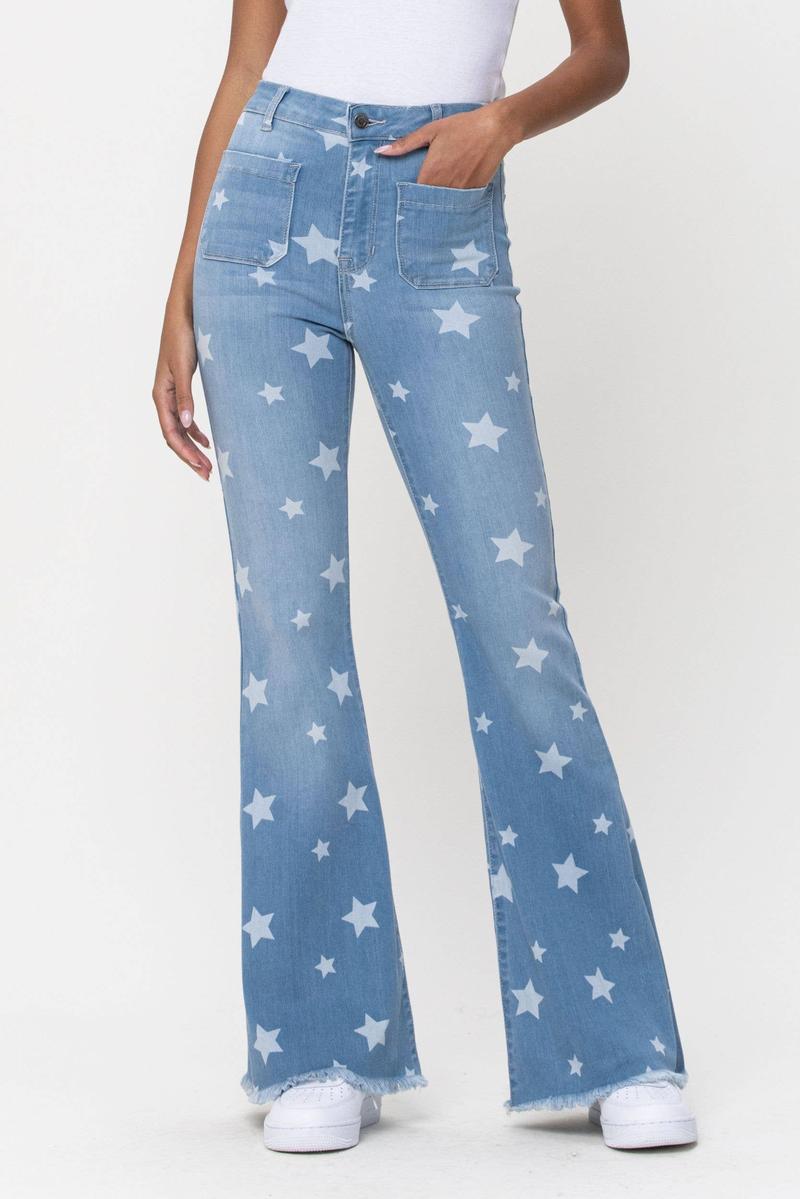 Women's Mid-rise Slim-fit Jeans With All-over Star Print. Flared Legs With Frayed Hem Design. Patch Pockets At The Front And Back. Crafted From Stretch Denim, Suitable For All Seasons And Various Occasions. Women's Mid-rise Slim-fit Jeans With All-over Star Print. Flared Legs With Frayed Hem Design. Patch Pockets At The Front And Back. Crafted From Stretch Denim, Suitable For All Seasons And Various Occasions.