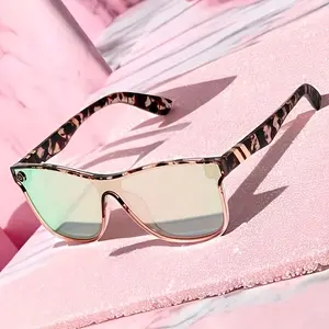 2D Design - 2025 Women's Fashionable Tortoiseshell Flat-Top Glasses, lightweight polycarbonate structure with AC lenses, suitable for everyday casual use