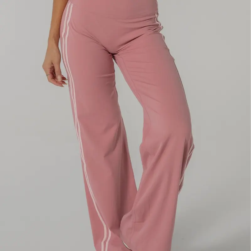 Women's Sports Wide-Leg Sweatpants, ACTA Define Comfortable Bottoms for Sports & Outdoor Activities
