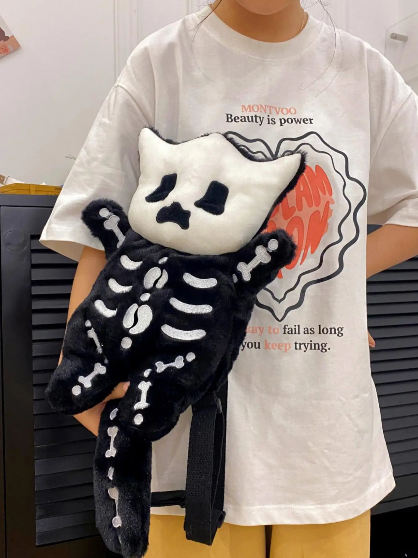 1 Piece Cute Cartoon Cat & Skeleton Design Plush Backpack, Casual Bone Pattern Novelty Backpack For School & Daily Used, Creative Bag For Festival Gif