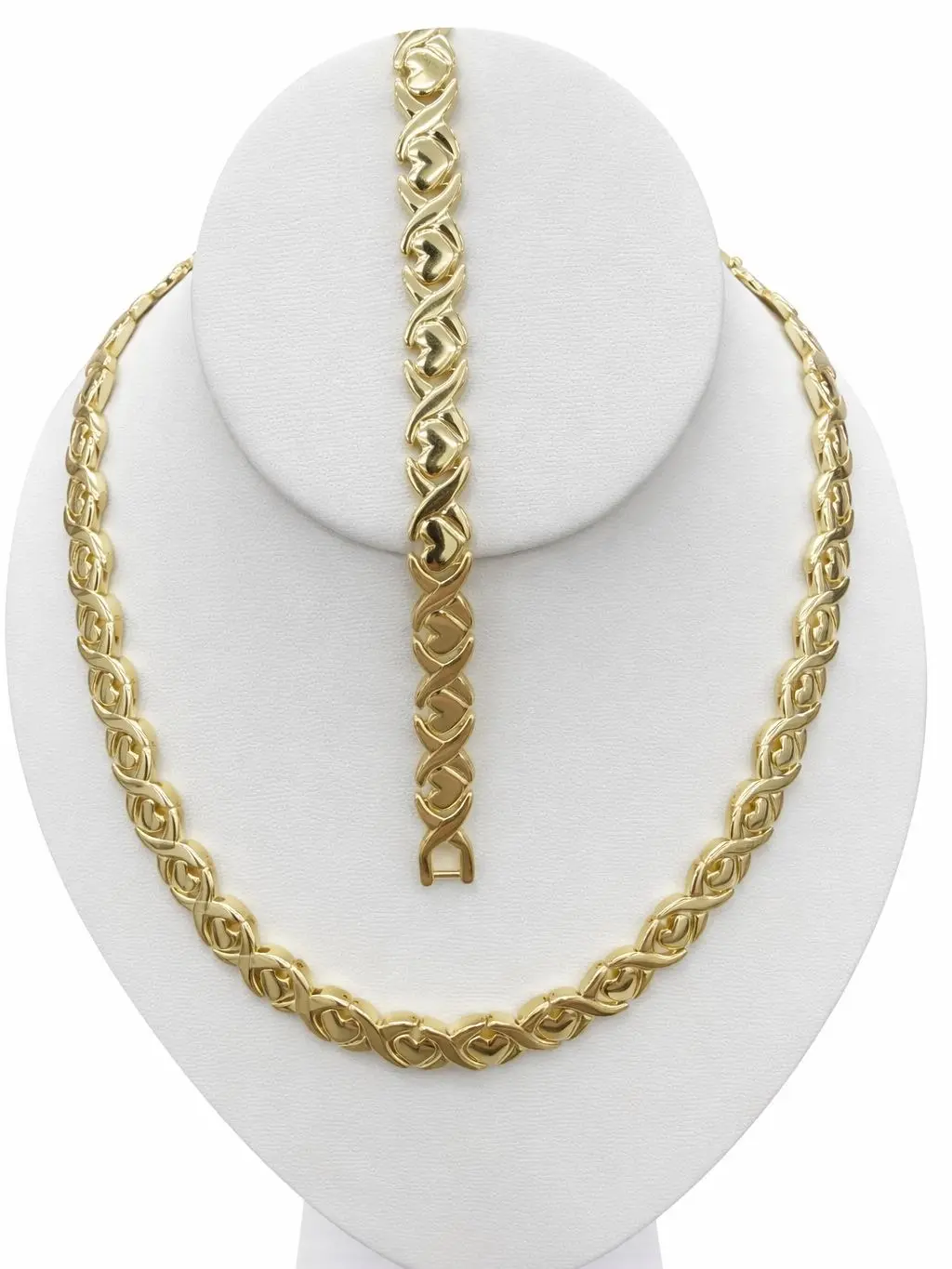 Neyla Gargantilla & Pulsera XO Set - 18" Necklace & 8" Bracelet with XOXO Design - Elegant & Playful Accessory for Matching Outfits