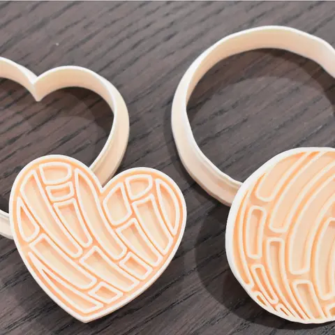 Concha Fondant & Cookie Cutter Set with Stamp - Orange, Green, Brown, Tan - 2 Inches,Food-Safe PLA & PETG